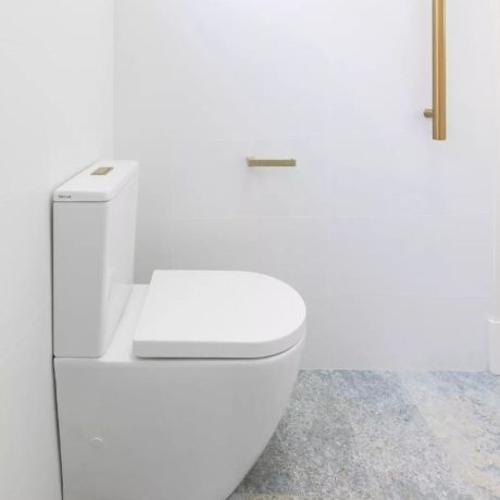 Toilet Suite
