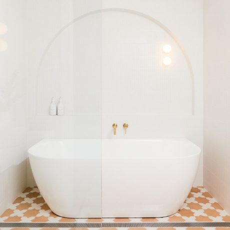 Back To Wall Bath