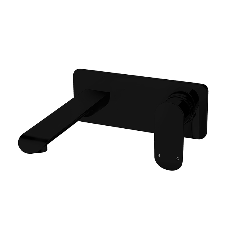 oval curve mixer with spout, matte black
