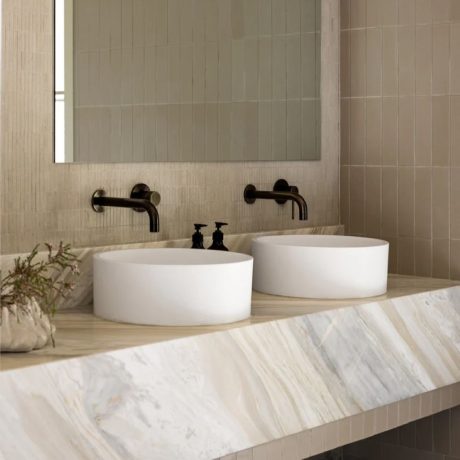 universal round curved spout, pvd shadow gunmetal